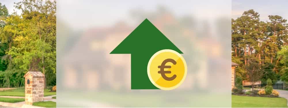 Grafik mit grünem Pfeil und Geldmünze