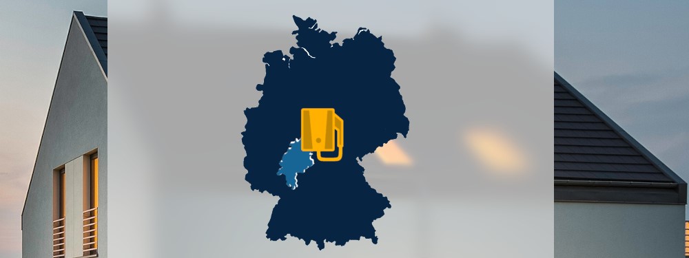 Wallbox Icon und Deutschlandkarte mit Hessen und Haus im Hintergrund