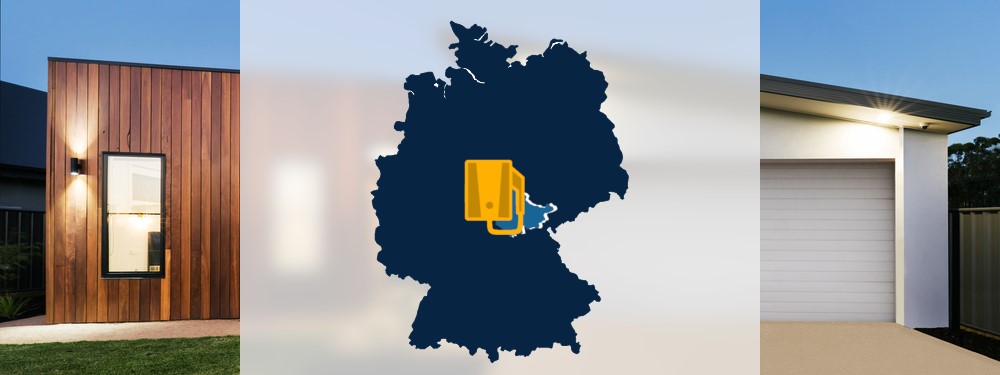 Wallbox Icon und Deutschlandkarte mit Thüringen und Garage im Hintergrund