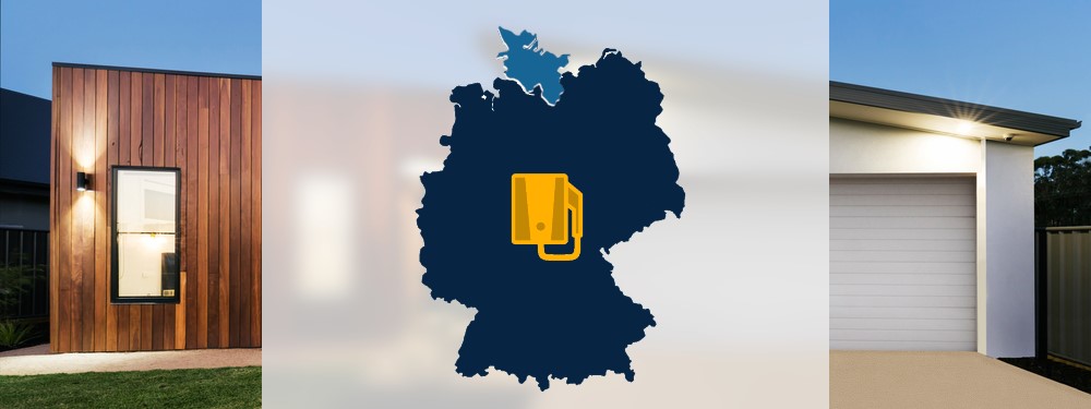 Wallbox Icon und Deutschlandkarte mit Schleswig-Holstein und Haus mit Garage im Hintergrund