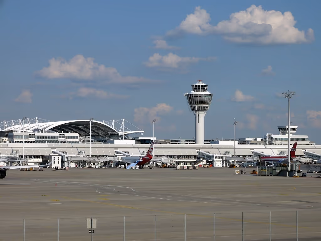 Cette image représente l'aéroport de Munich (Allemagne), qui est le 9e plus grand aéroport en Europe.