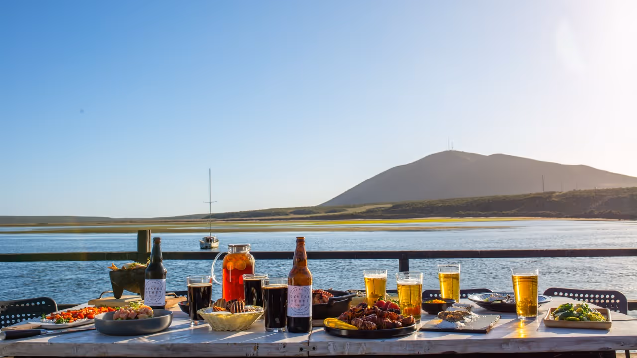 Craft beer and wine from San Quintín, a guarantee of quality and great flavor.