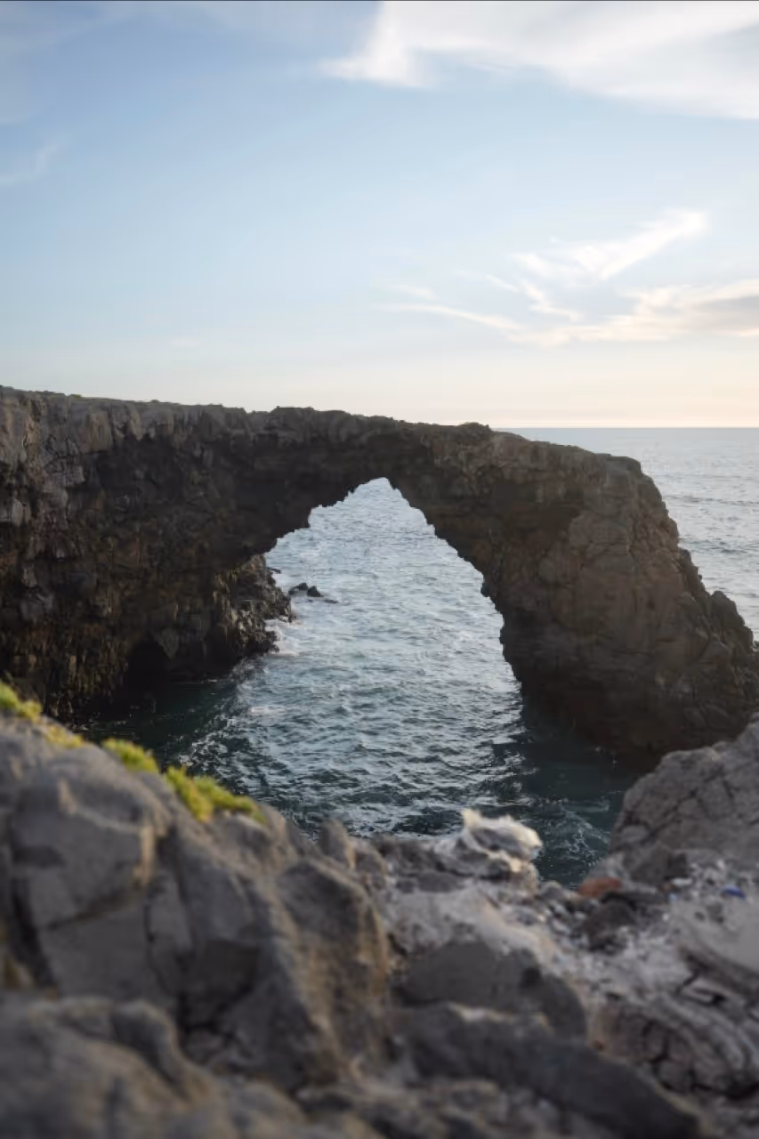 Rappel at the Popotla Arch