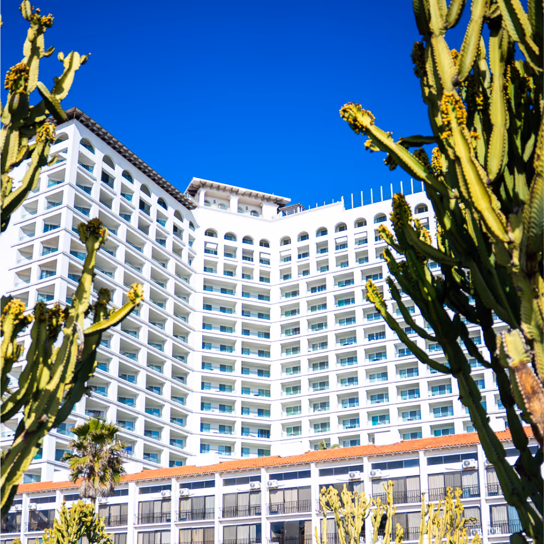 Disfruta de una escapada frente al mar con tarifas especiales exclusivas para residentes de México que presenten identificación oficial vigente