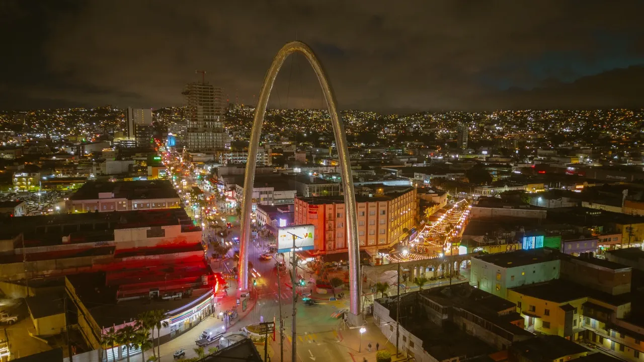 Una Navidad Muy Tijuanense: Donde la Frontera se Viste de Fiesta