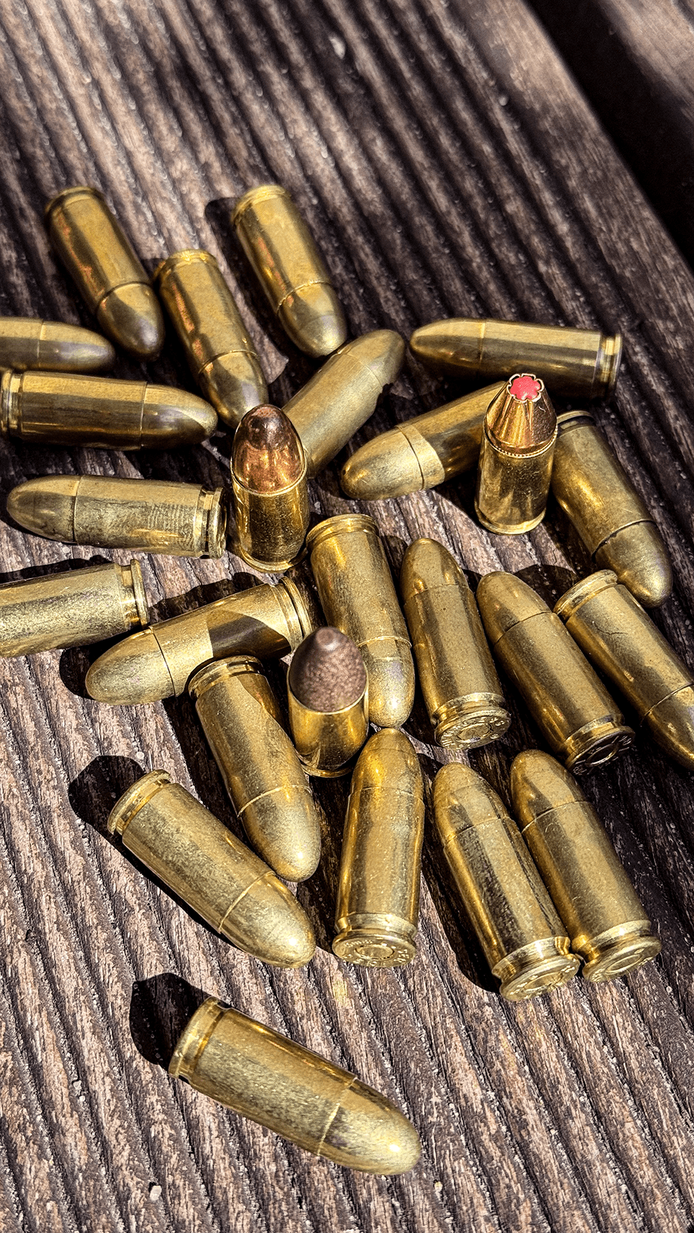 Rodzaje amunicji 9mm do strzelectwa bojowego i taktycznego