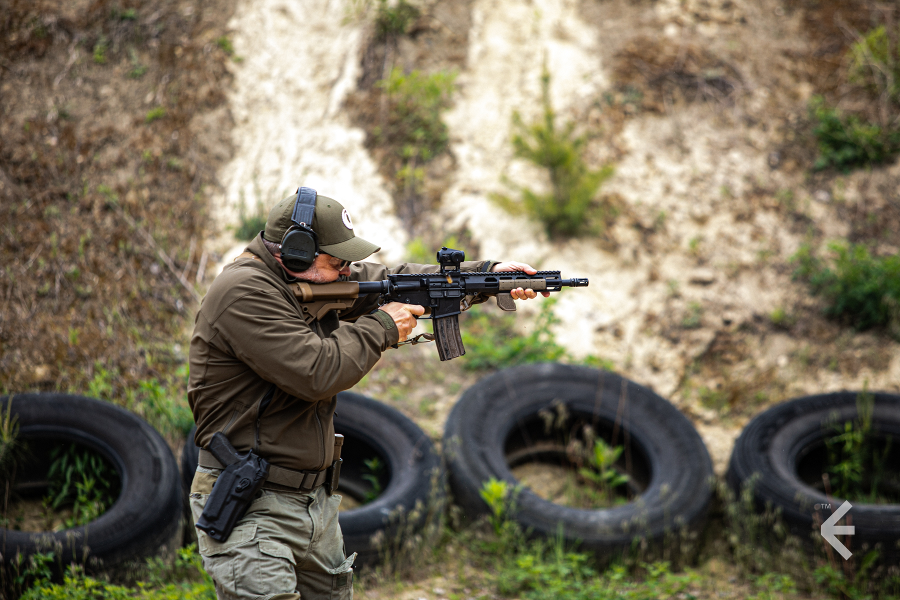 grupa strzelająca podczas szkolenia KARABIN podstawowy. Szkolenie strzeleckie. civil response. karabin podstawowy