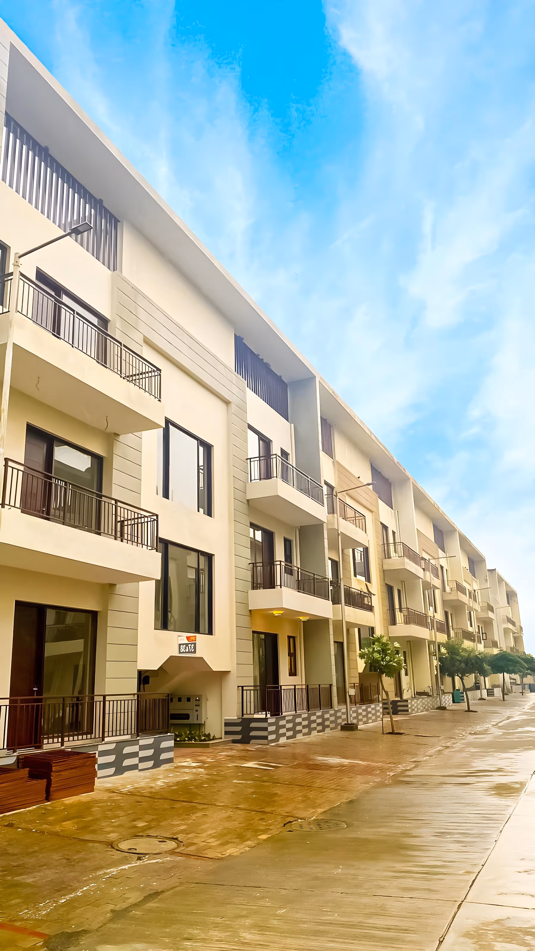 A row of apartment buildings with balconies and balconies.