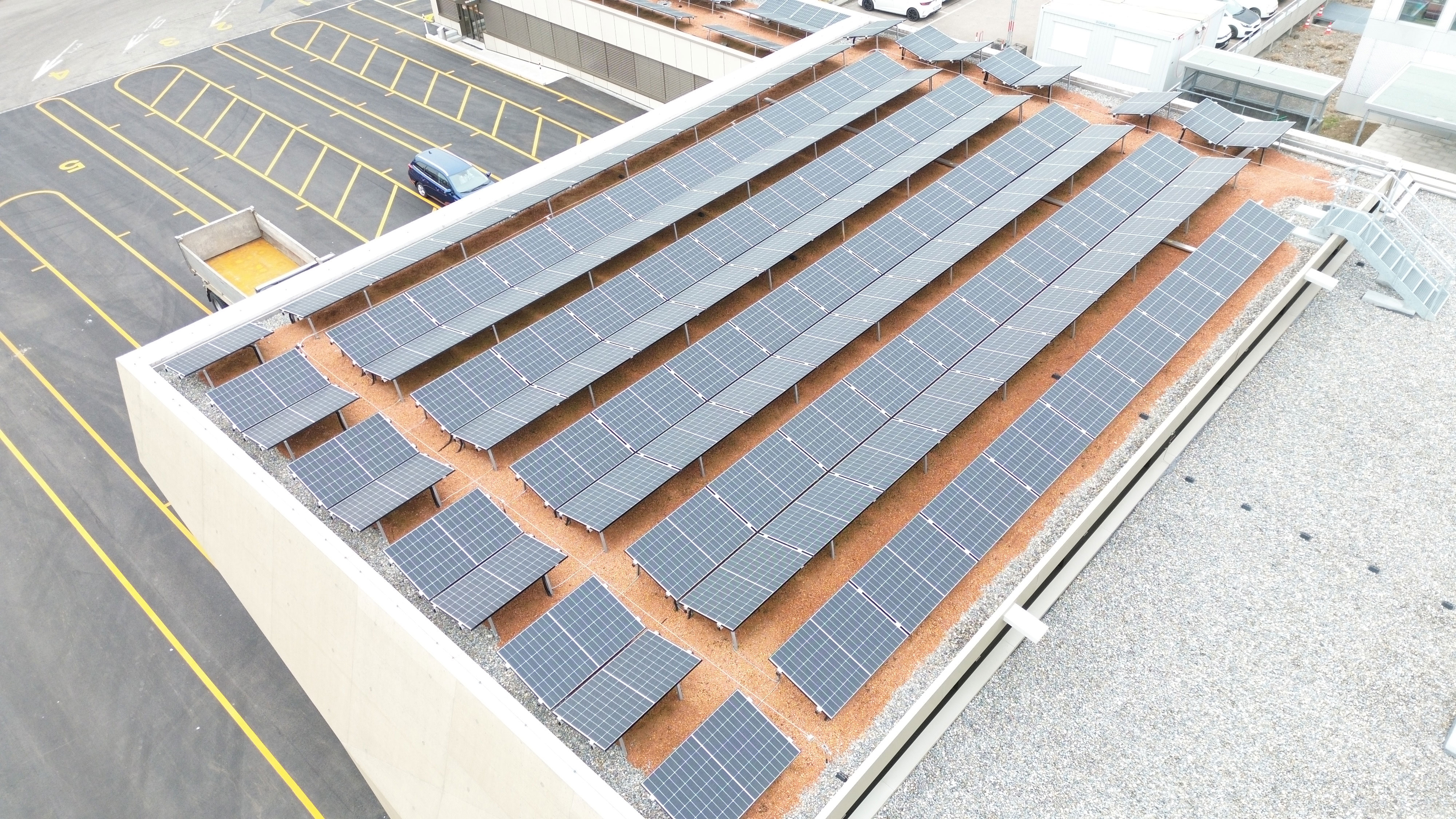 Neubau PV-Aufdachanlage
