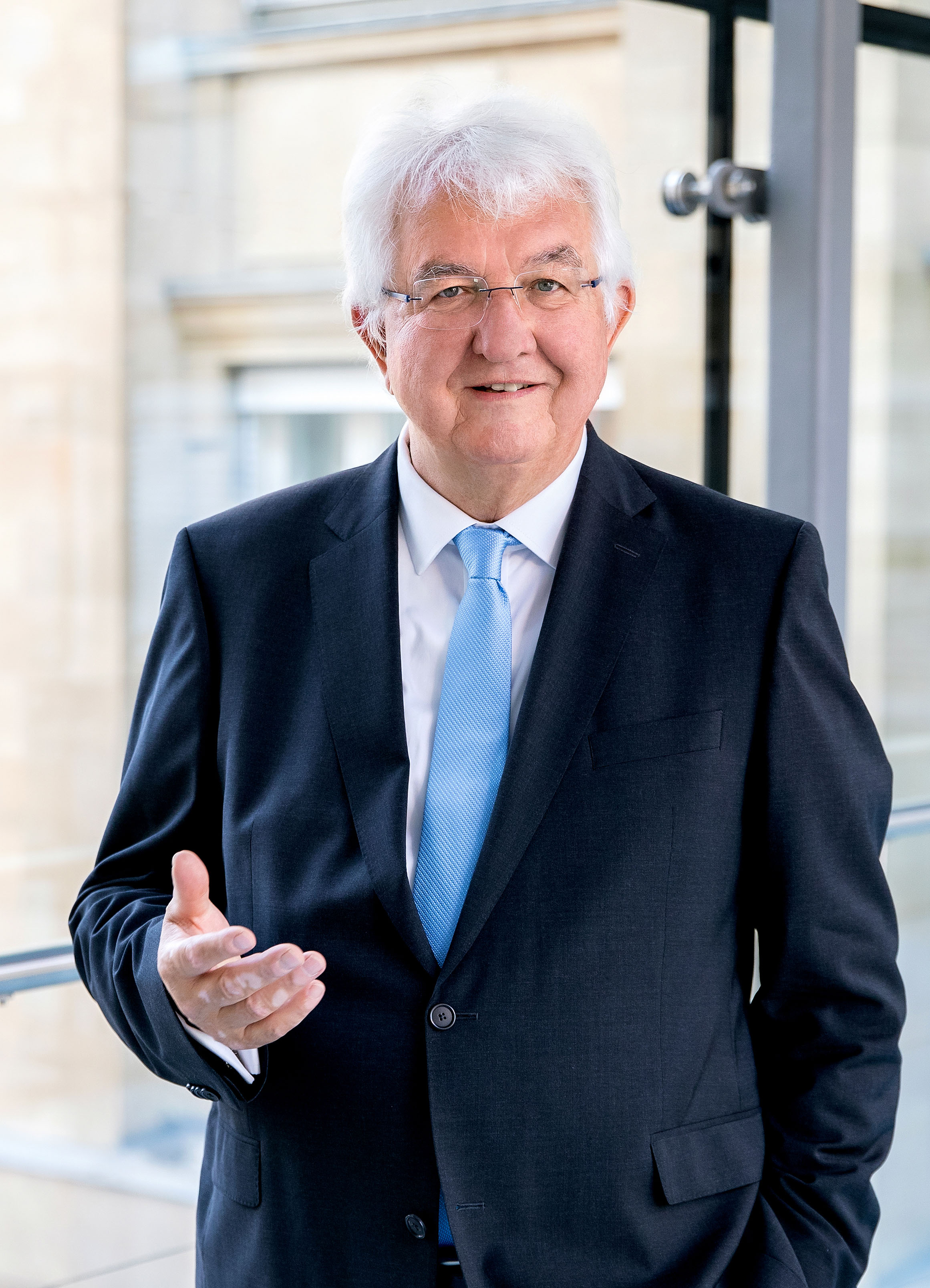 Porträtfoto Robert Holzmann