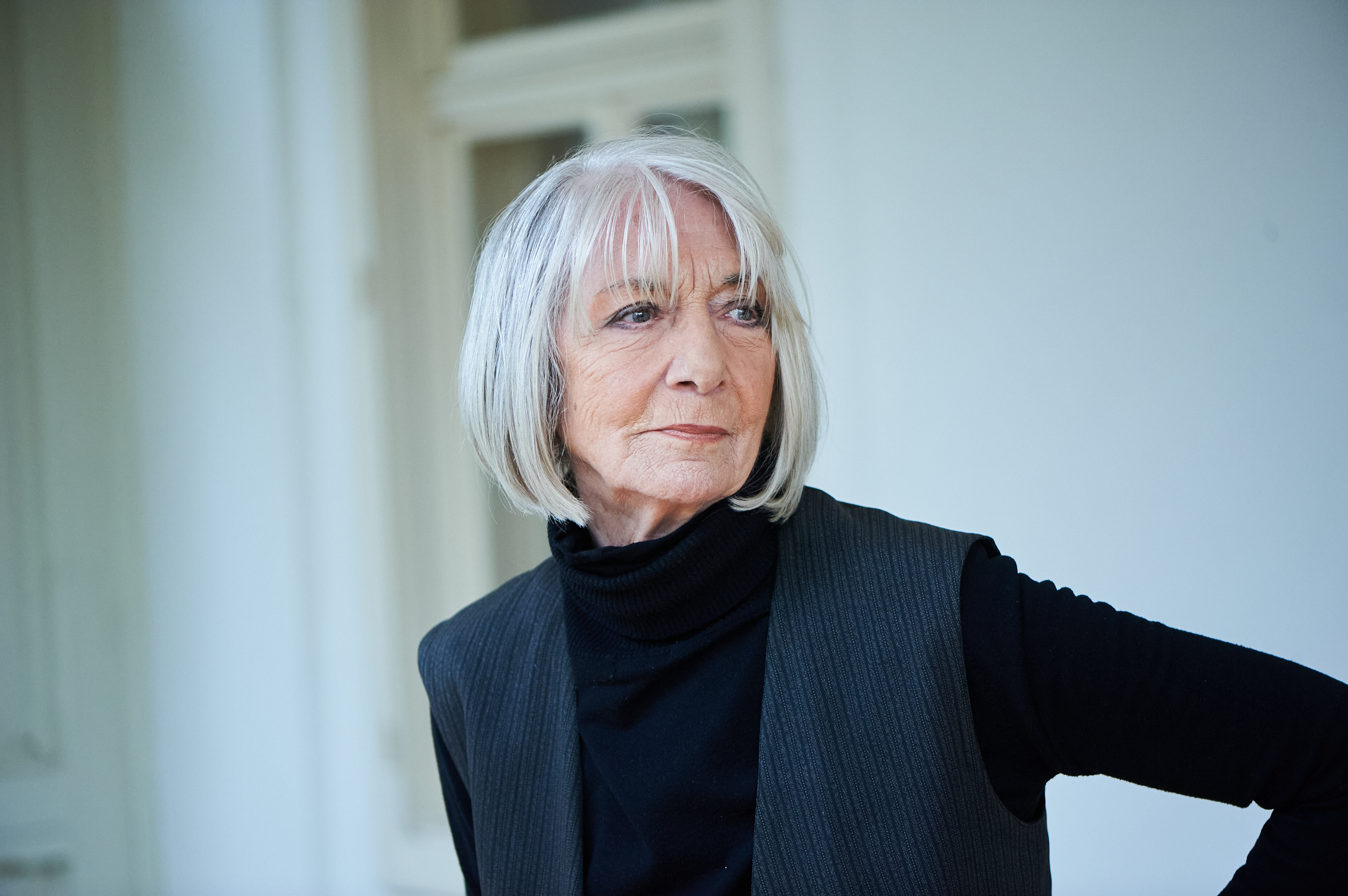 Porträtfoto Erika Pluhar