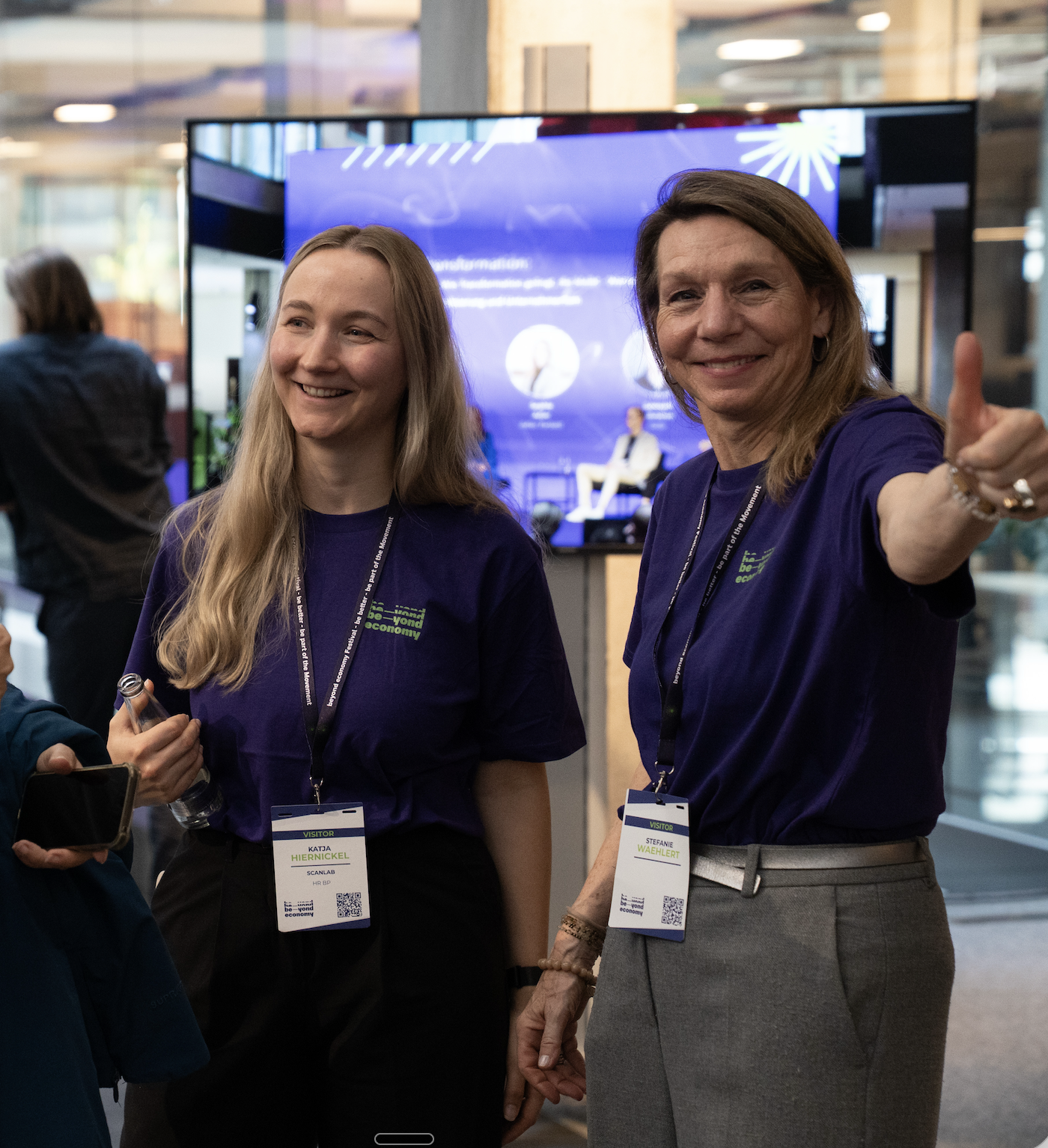 Volunteers beim beyond economy Festival