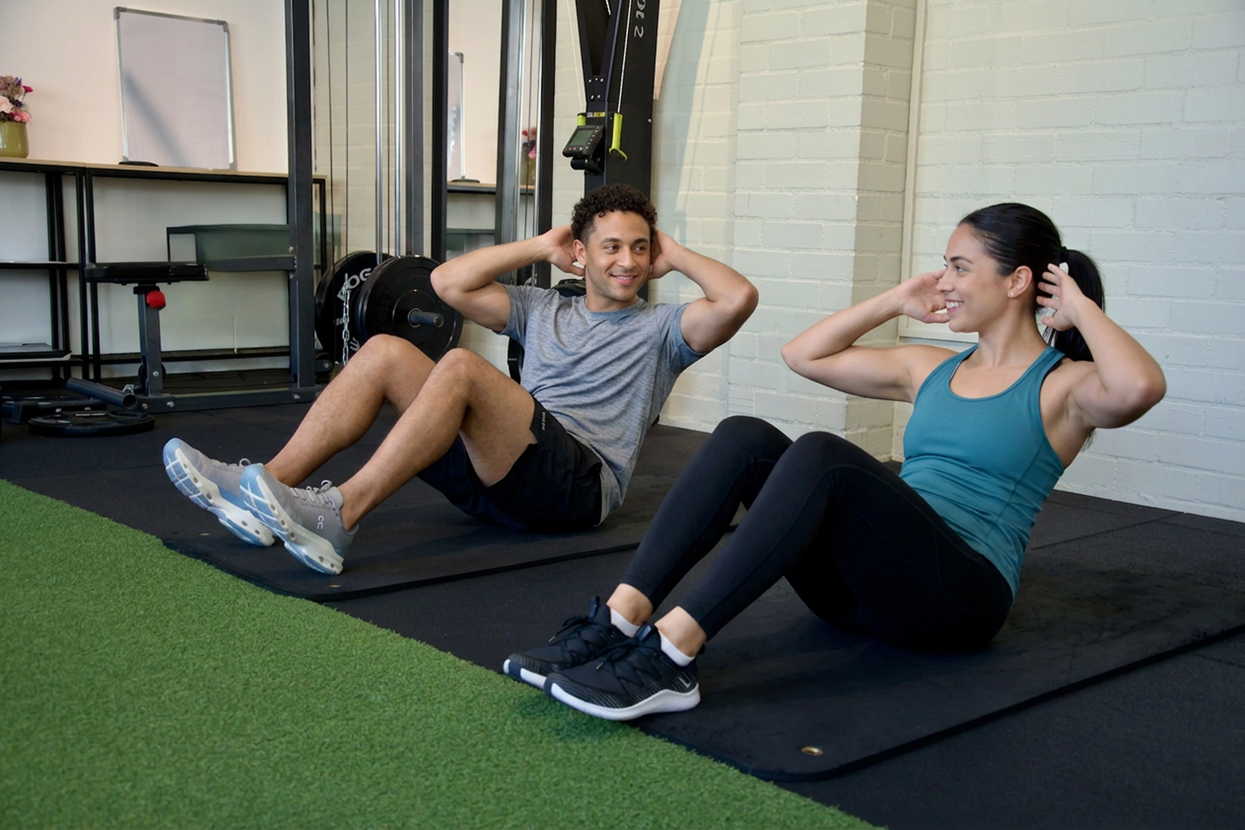 Two clients training togather.