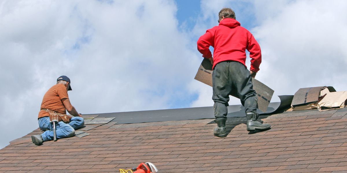 Should I Use a Roofing Contractor That Uses Subcontractors?