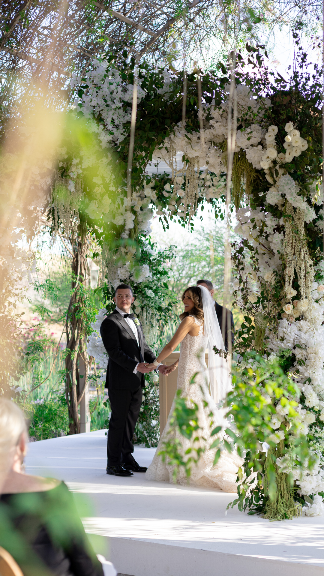 Those Who Know How to Read a Place: The Mexican Wedding Planners Who Have Made History at Luna Escondida