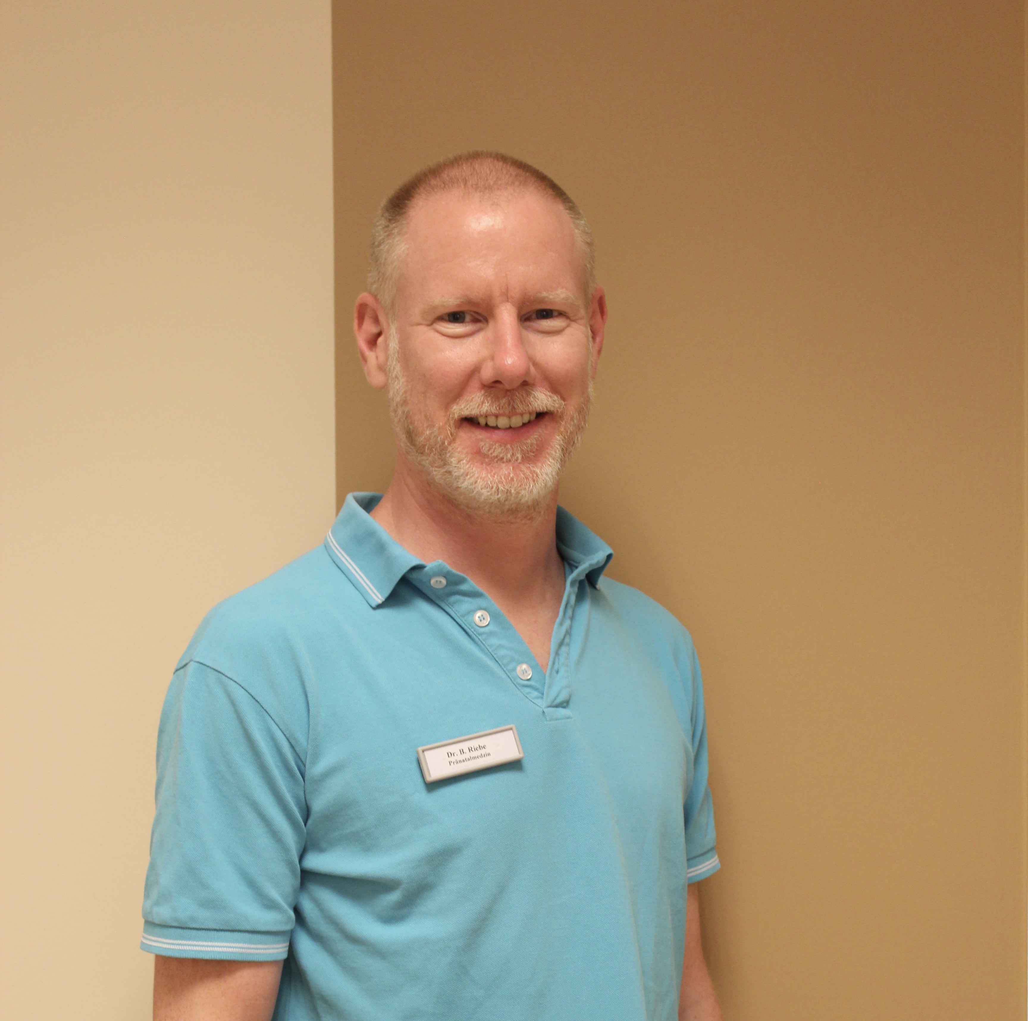 Dr. med. Bastian Riebe