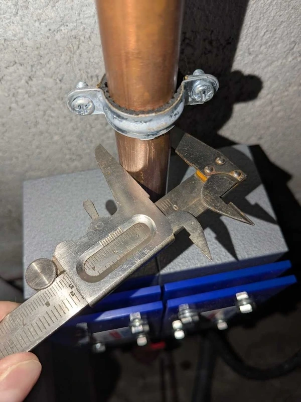 Mesure de la canalisation pour l’installation de MEDIAGON