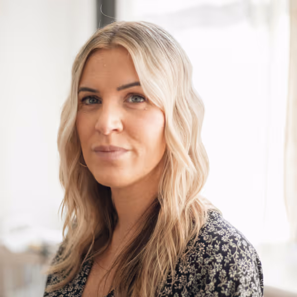 Valentina R. — LLM Integration Developer
