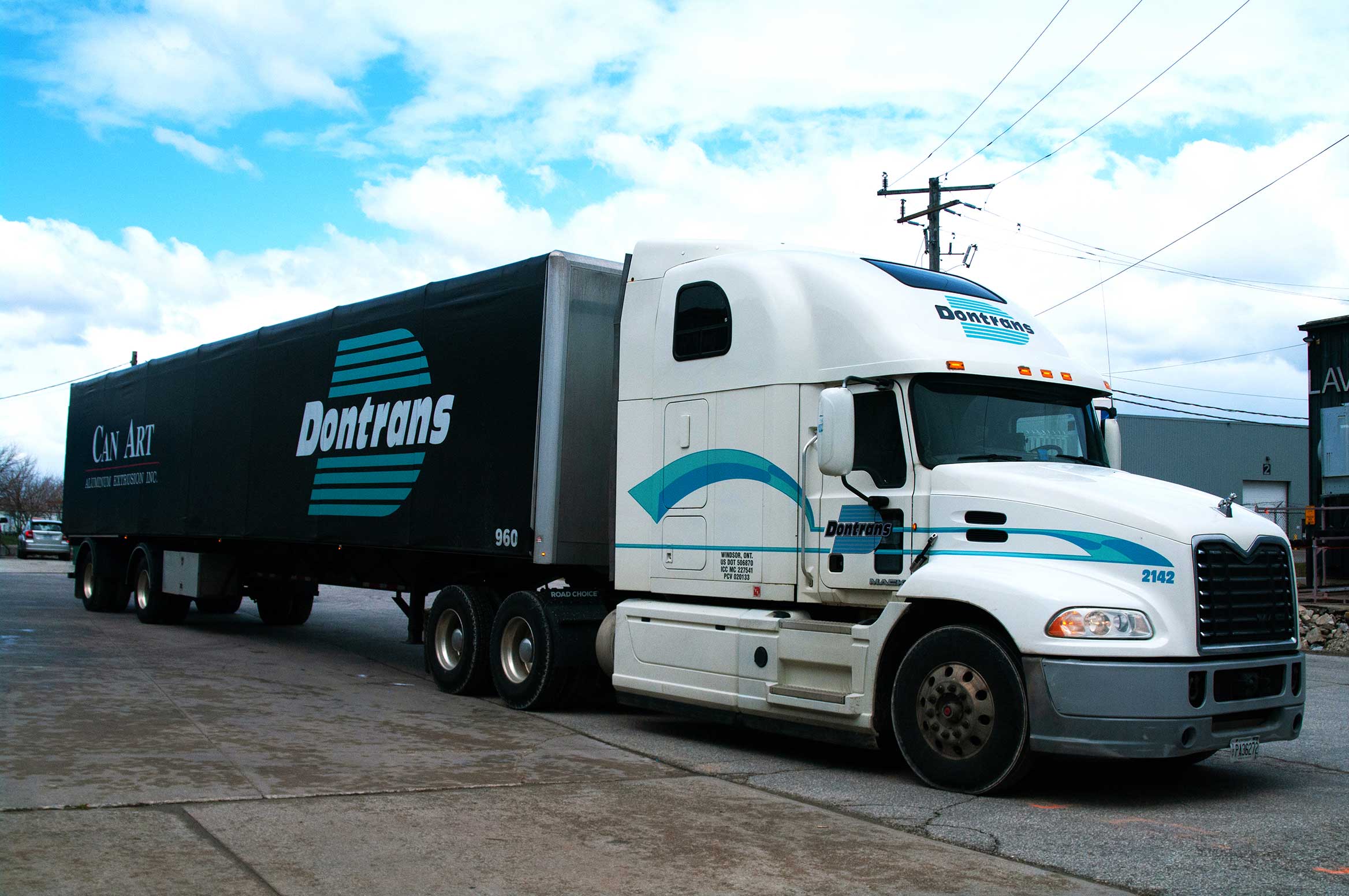 Dontrans truck using Zippy Tarp cover.