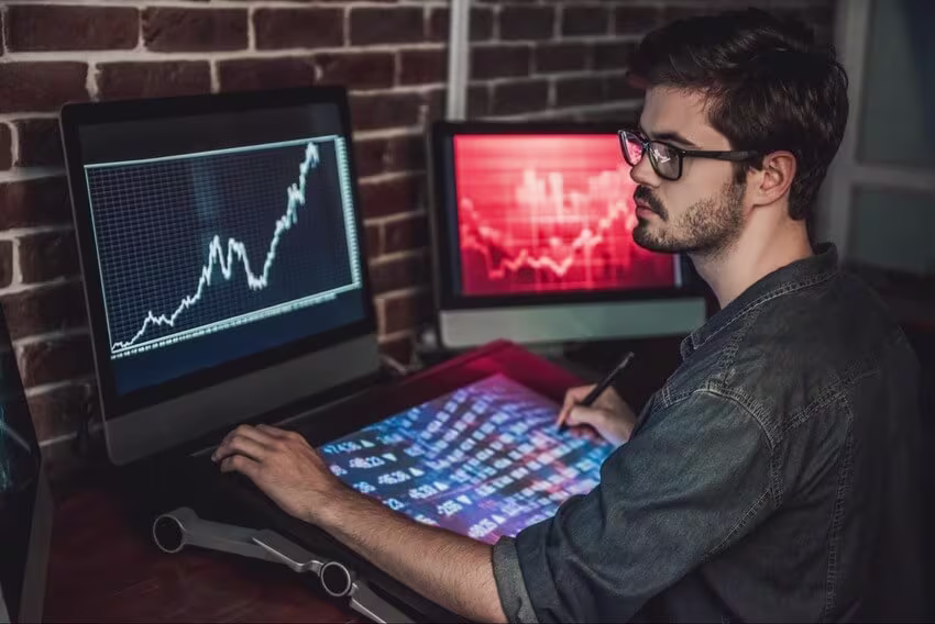 How to Use Historical Options Chain Data for Predictive Analysis