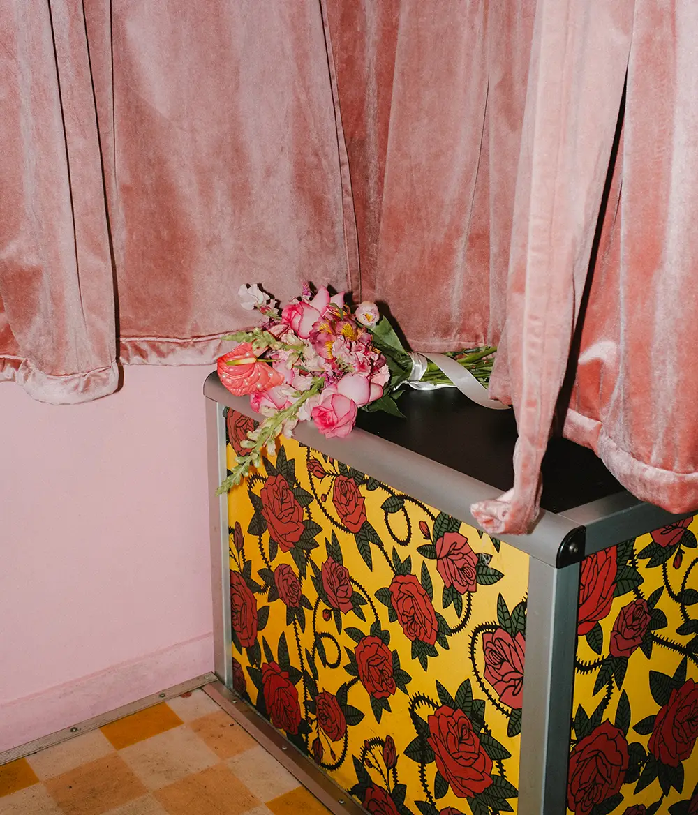 idea for a photo booth design setup