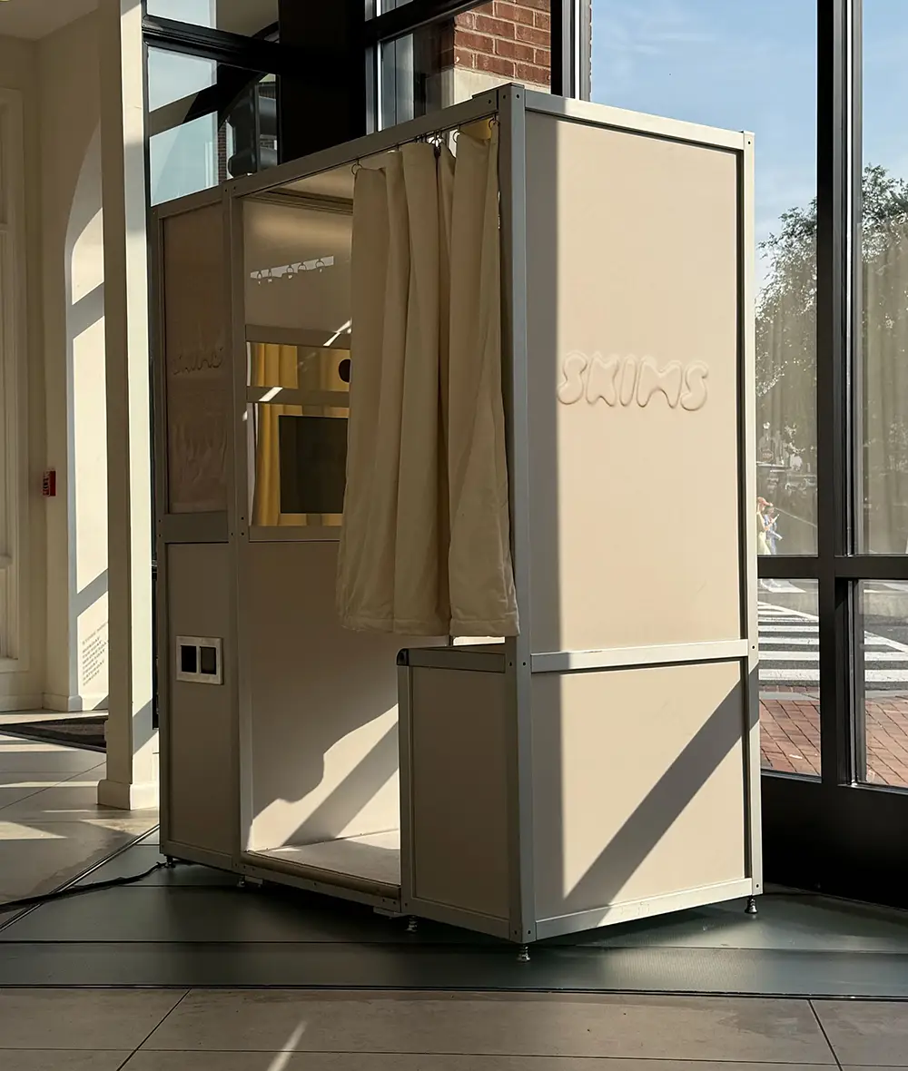 corporate even with luxury photo booth