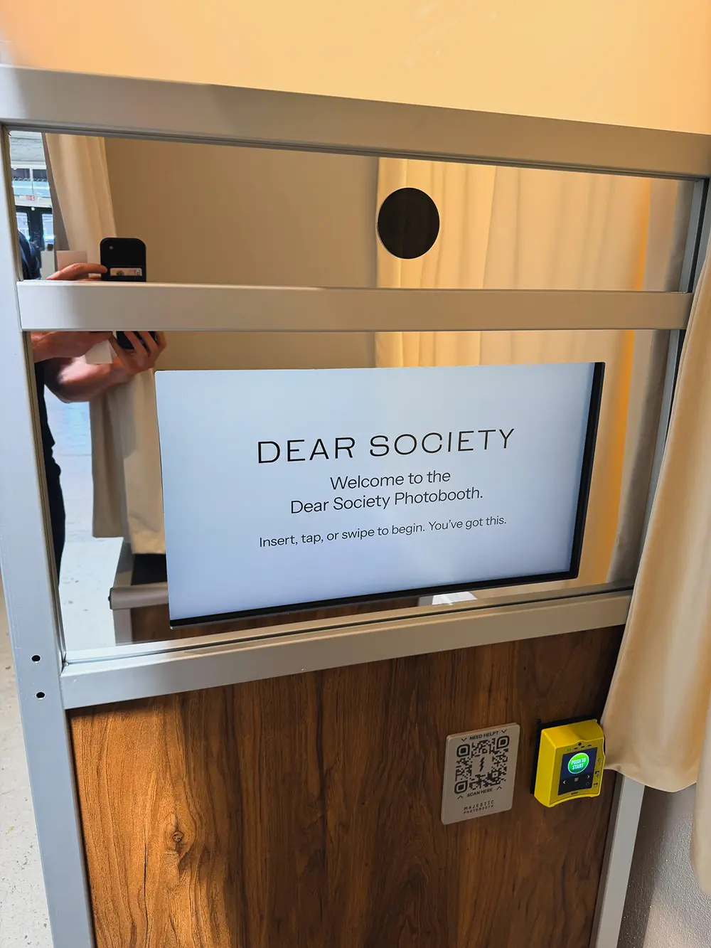 Dear Society Kansas City photo booth screen