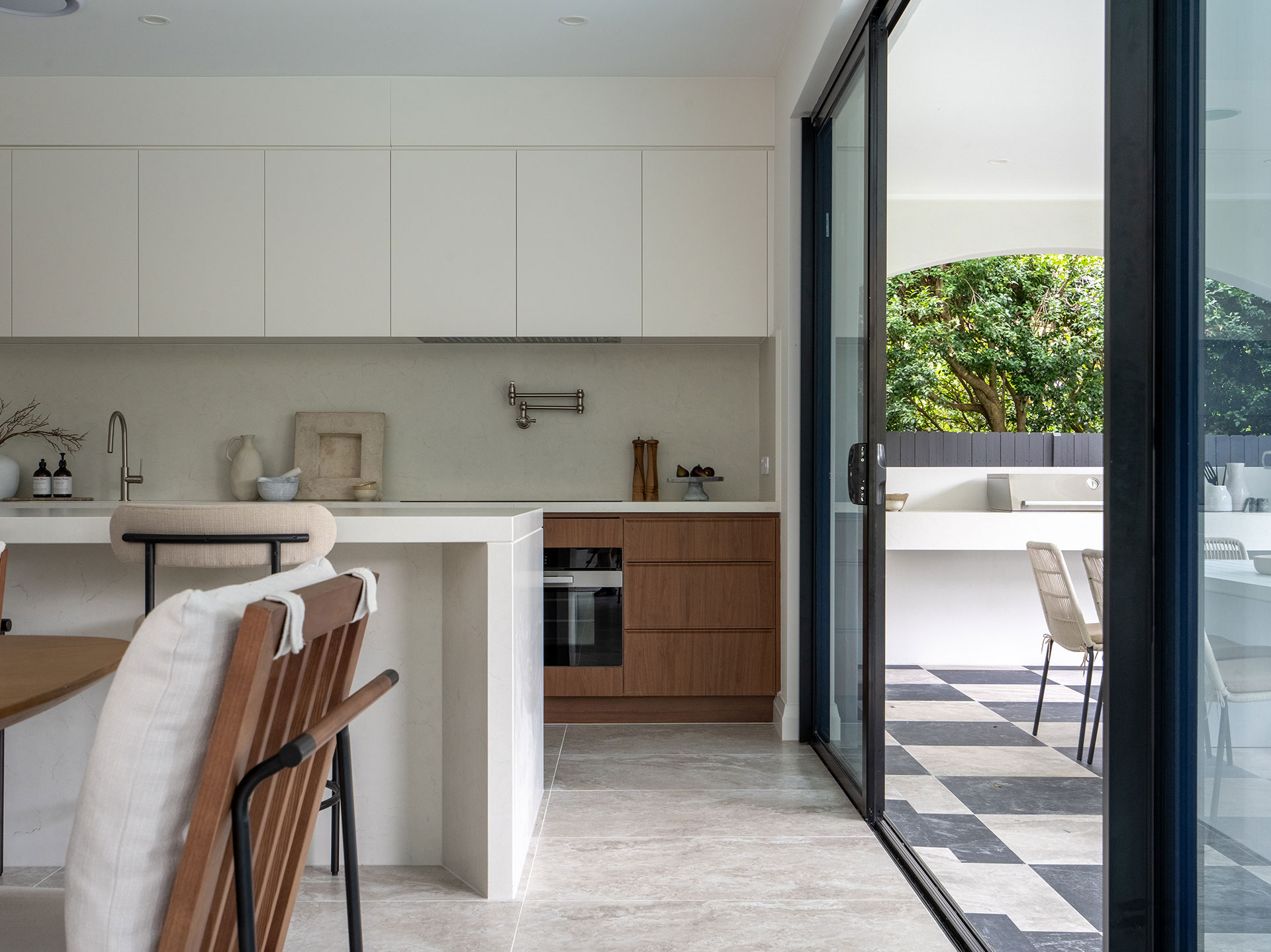 Avenue House by Hall & Hart