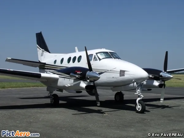 Beechcraft King Air 90