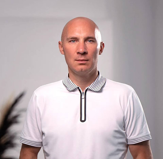 Sales Officer Dmitriy Yurkevich