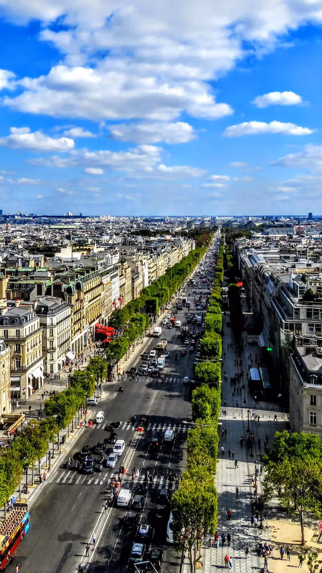 Quartier des Champs-Élysées Merveil Paris