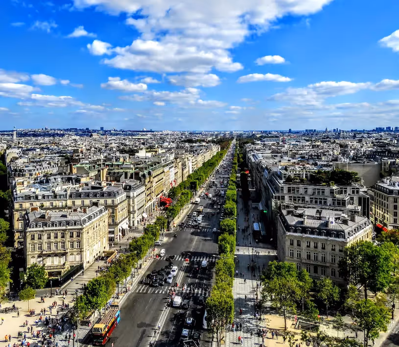 Champs-Élysées district Merveil Paris