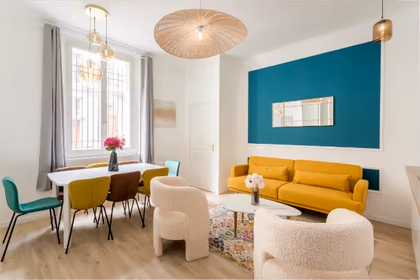 The living room of the Cozy Apartment Turin