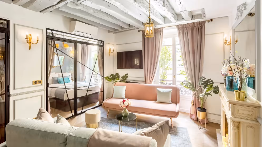 Le Salon luxury suite rambuteau