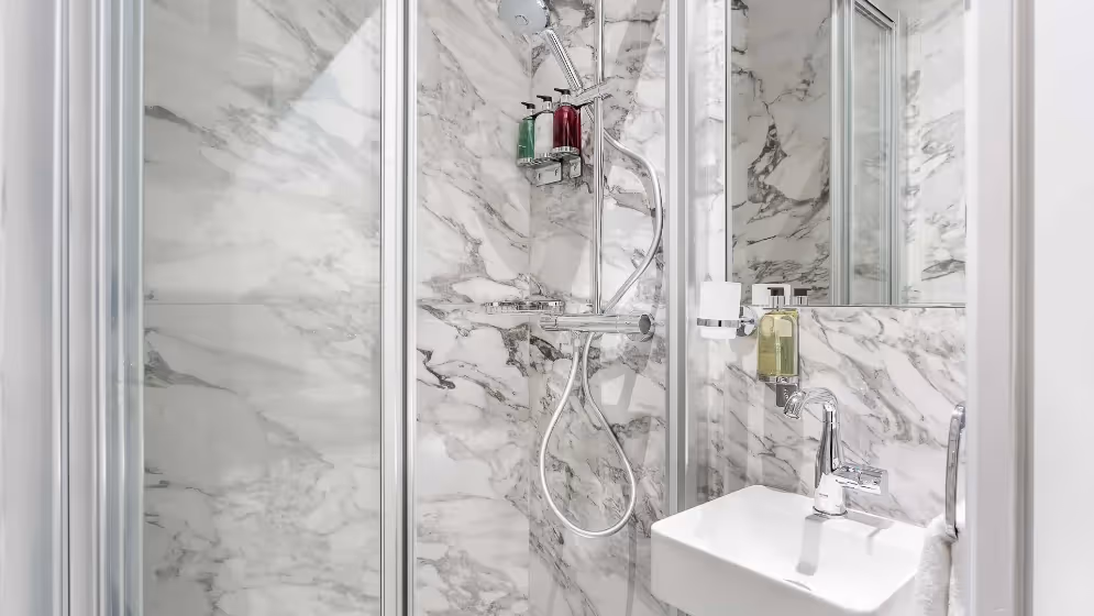 The SBD 2 luxury suite rambuteau