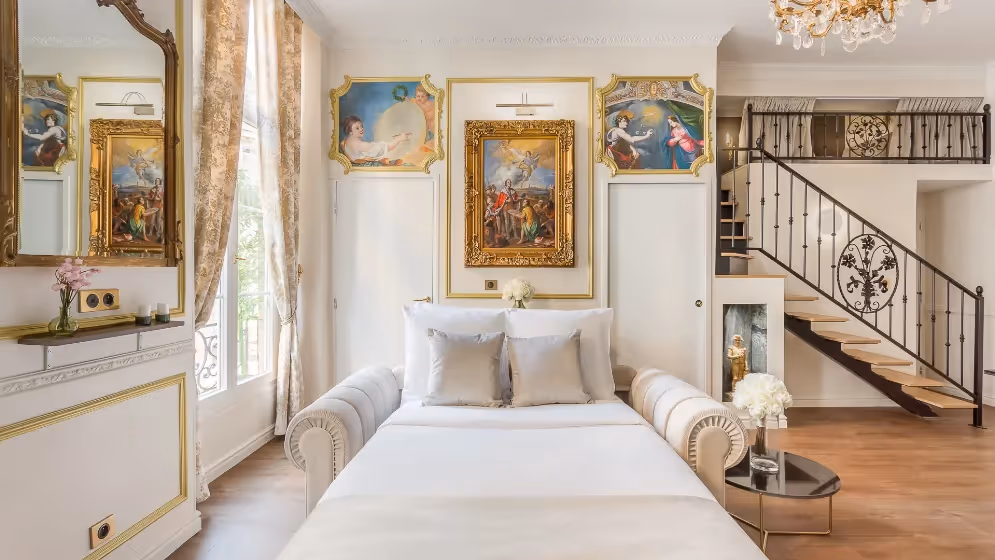 Le Canape lit ouVert suite de luxe aboukir VI