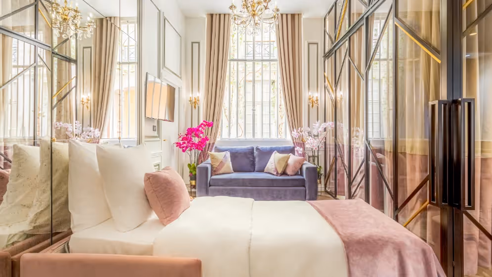 Le Salon suite de luxe archives I