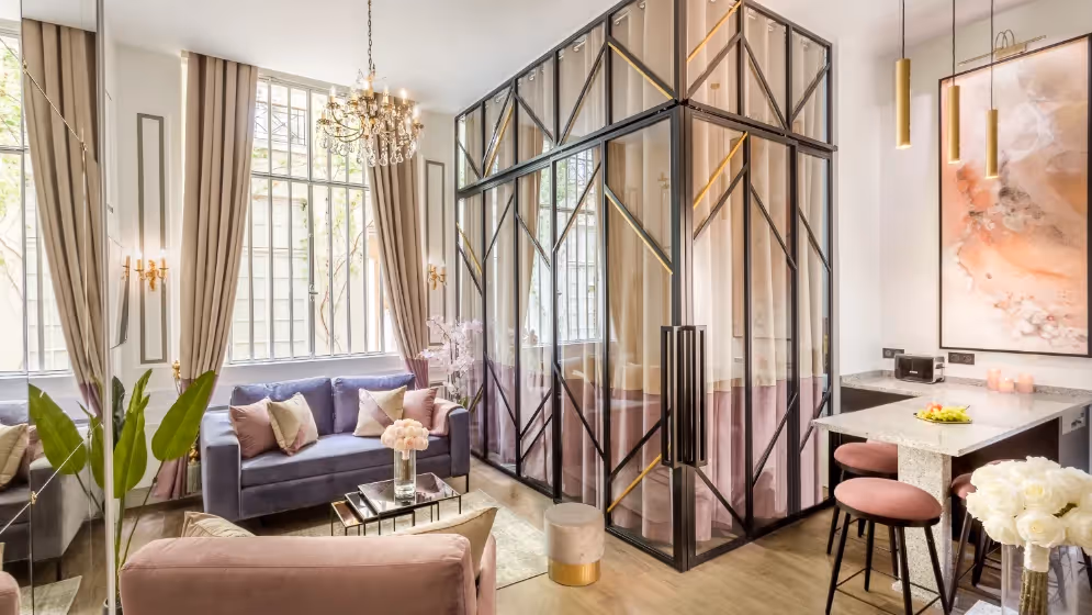 Le Salon suite de luxe archives I