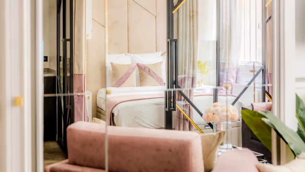 Le Salondetail suite de luxe archives I