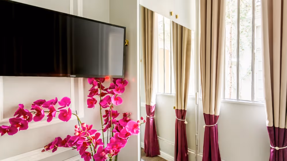 Le chambre 2 detail suite de luxe archives I
