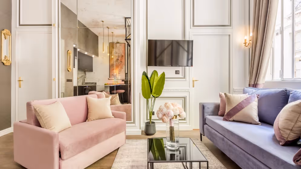 Le Salon suite de luxe archives I