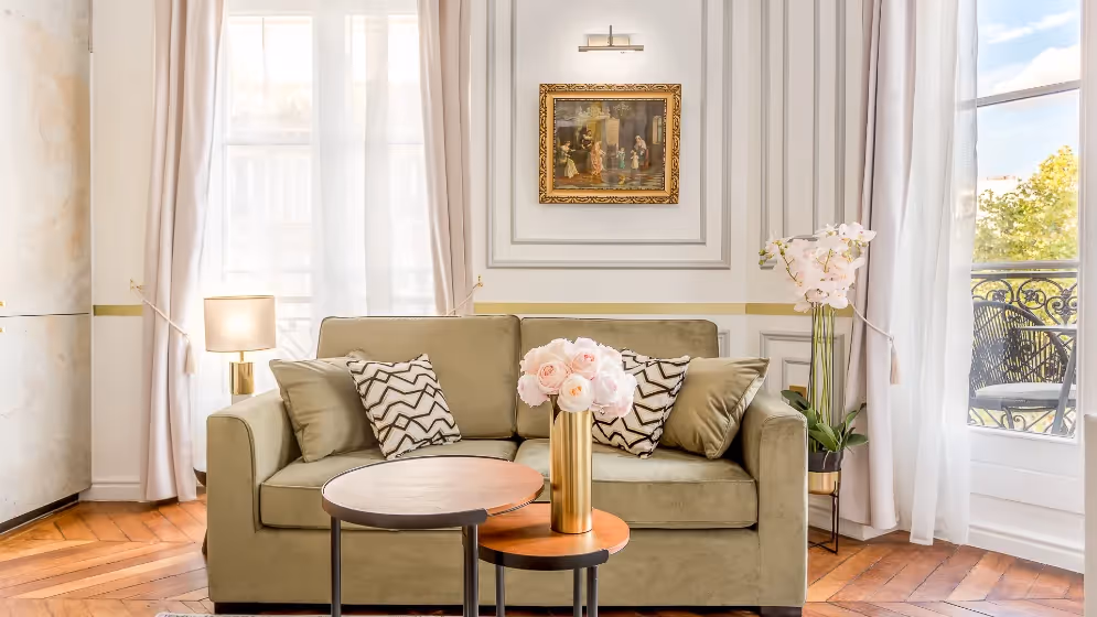 Le canape close-up suite de luxe sebastopol I balcony