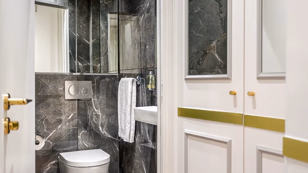 Le wc suite de luxe sebastopol I balcony