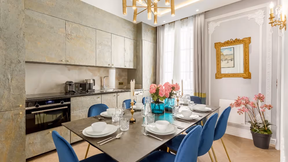 Le salle a manger dressee suite signature VIctoria