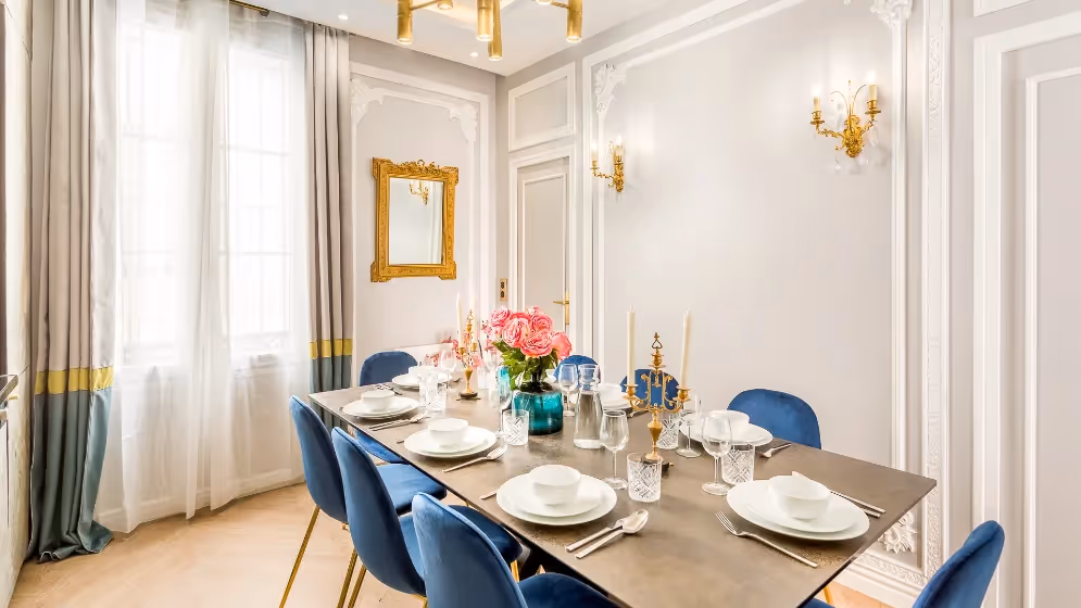 Le salle a manger dressee suite signature VIctoria