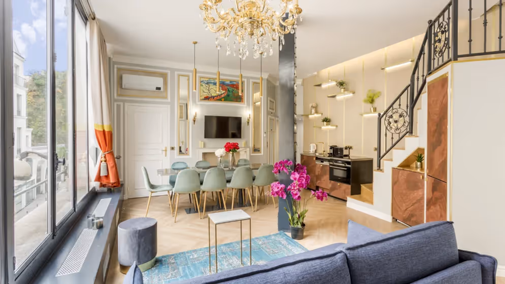 Le salle a manger aVec cuisince suite de luxe reaumur I