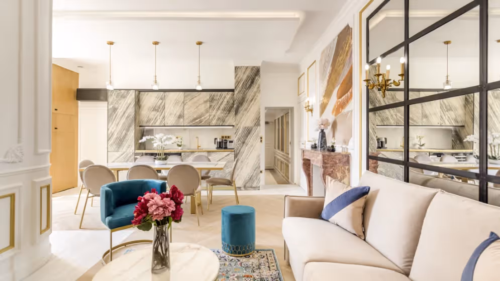 Le SALON luxury suite bac I