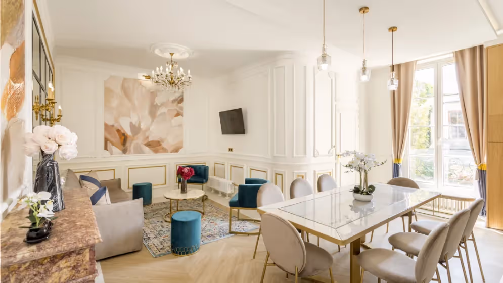 Le SALON luxury suite bac I
