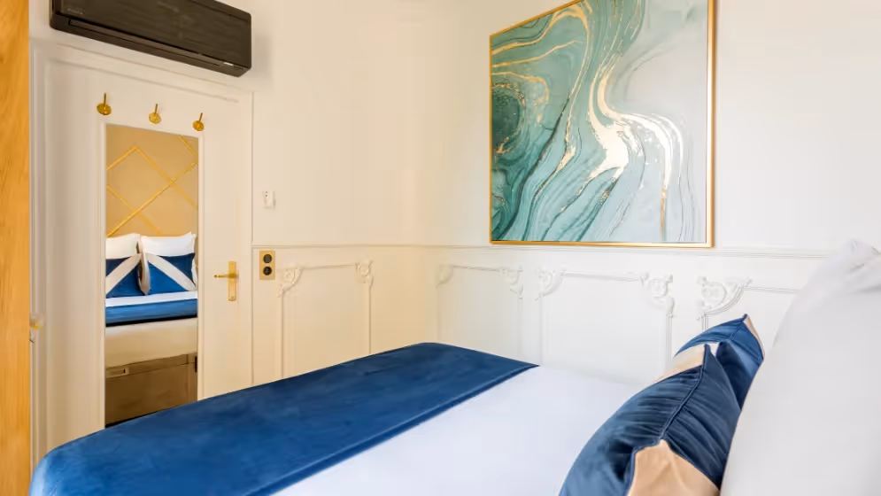 Room 1 luxury suite bac I