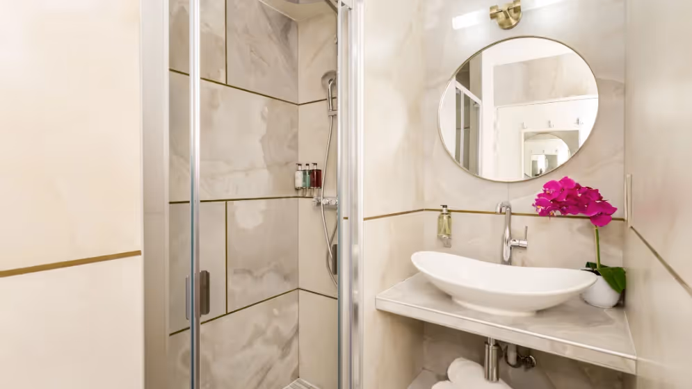 Le SALLE DE BAIN luxury suite bac I